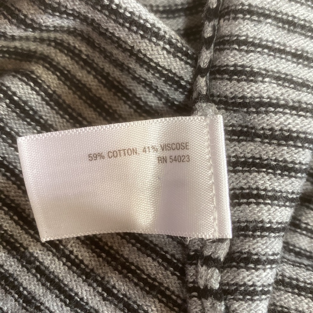 Old Navy Size Small Cardigan - Picture 4 of 6